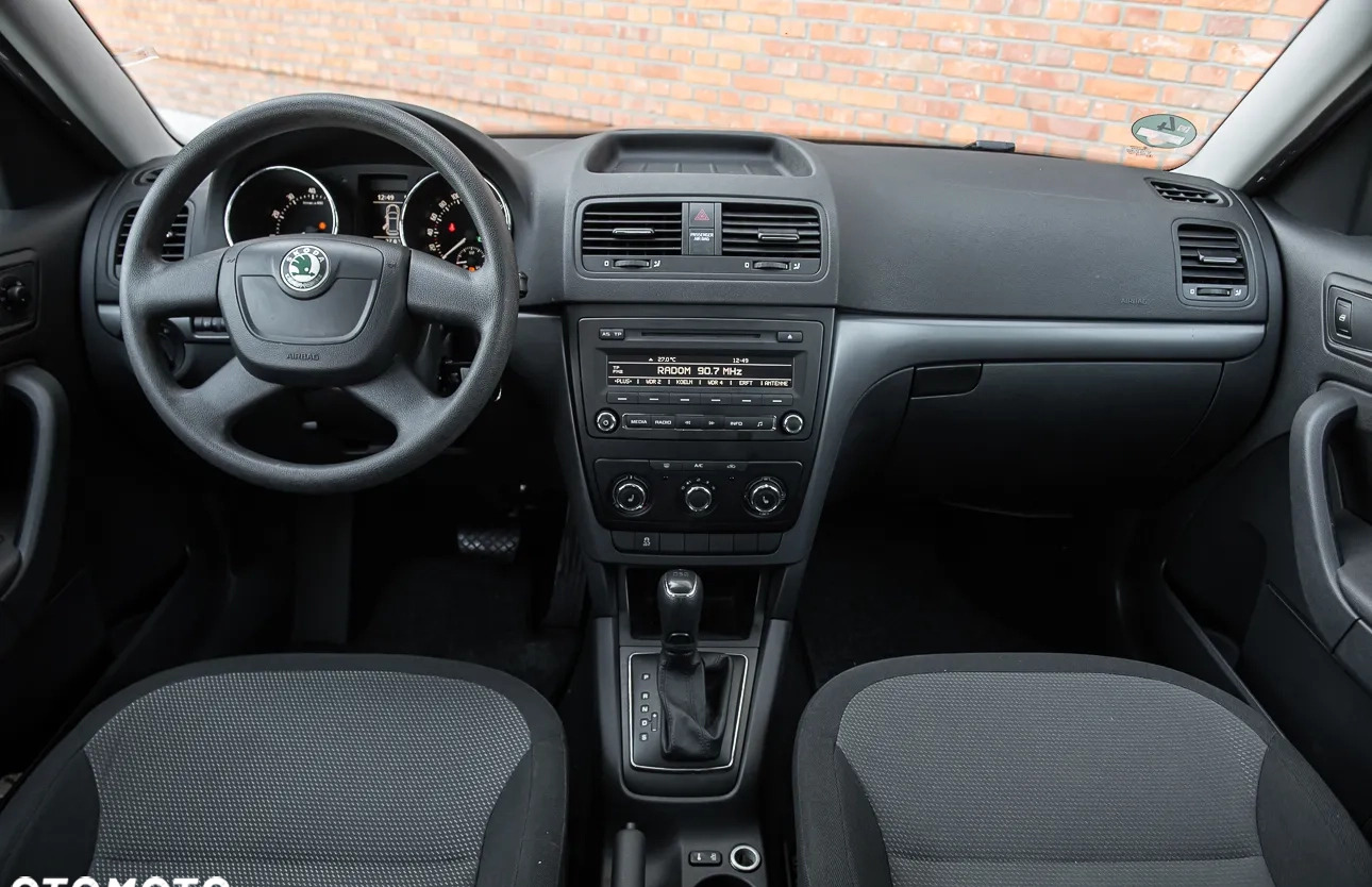 Skoda Yeti cena 30990 przebieg: 185000, rok produkcji 2013 z Radom małe 326